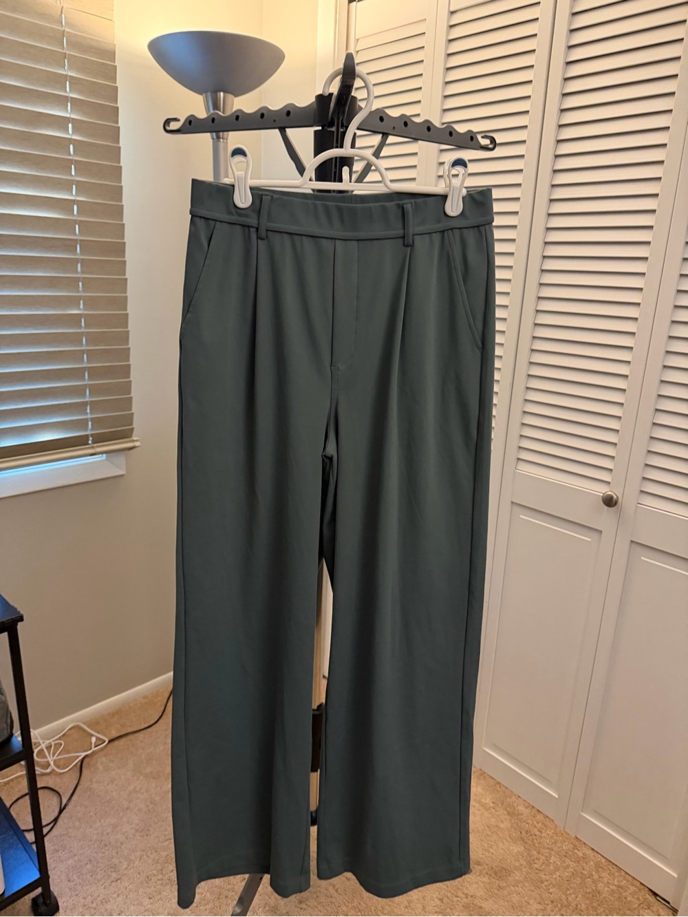 HALARA Women’s Wide-Leg Dress Pants in Dark Teal